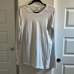 Lululemon Swiftly Tech long sleeve